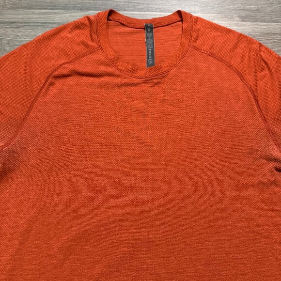 Lululemon Men's Metal Vent Tech Short-Sleeve Shirt - Dark Orange - Picture 2 of 8